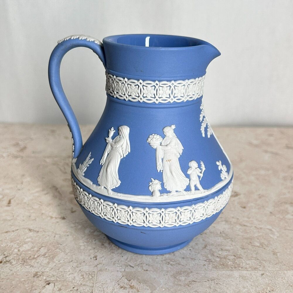 Vintage Wedgwood Pitcher Grecian Women Child Cherub Palm Tree Blue White 5" - Picture 6 of 9